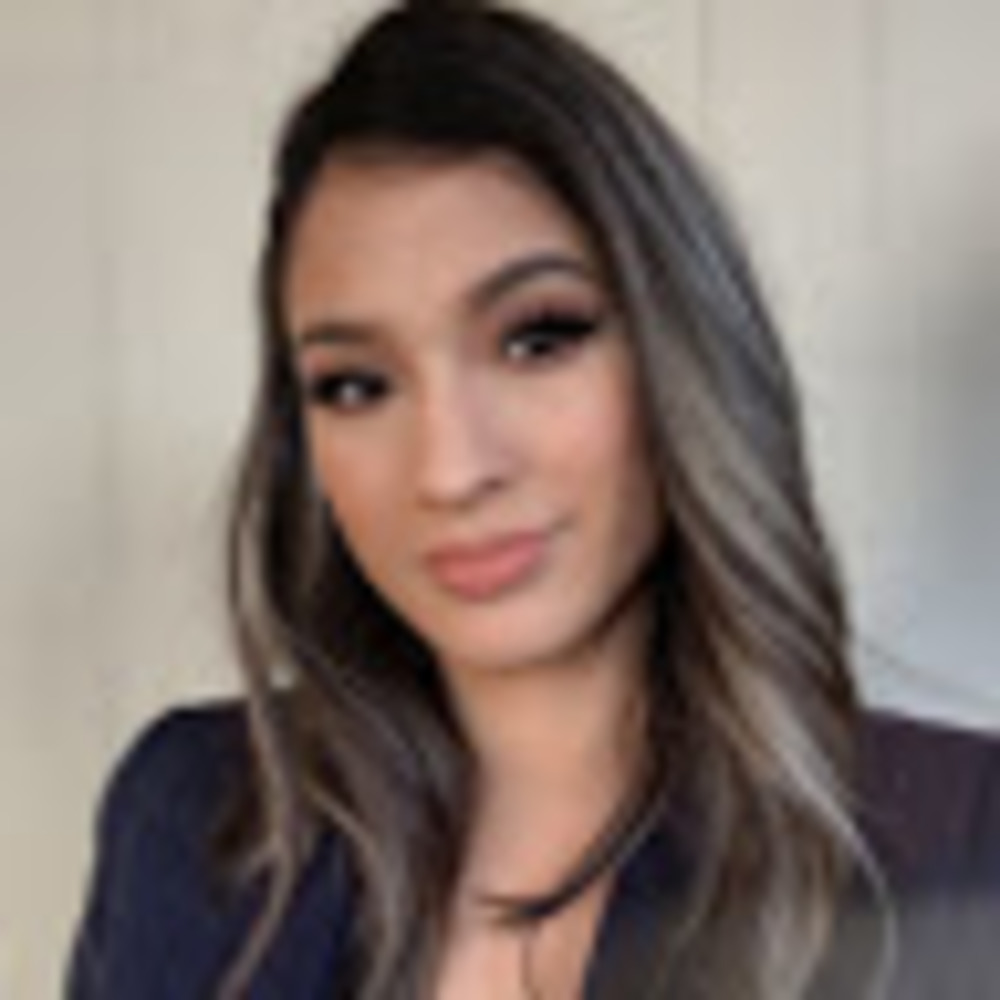 Meet your Posher, Janeth